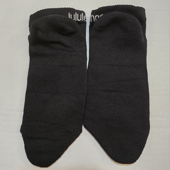 Lululemon Women's Daily Stride Comfort Low-Ankle Socks 1 pair - M - Black - Picture 4 of 6